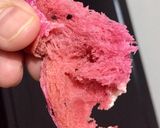 Foto langkah ke 9 dari resep Red Dragon Fruit Bun - Banh Mi Thanh Long Nui.