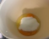 Une image de l'étape 1 de Gâteau façon tarte aux pommes et amandes.
