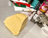 Foto del paso 4 de la receta: Galletas navideñas 🎄🍪❤️