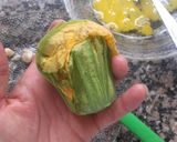 Foto del paso 3 de la receta: Flor de calabaza rellena