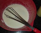 Foto del paso 2 de la receta: Bizcochuelo casero en fuente de pyrex!!