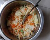 A picture of step 2 of Leftover rice veggie pancake.