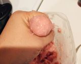 รูปขั้นตอนการทำที่ 3 ของ ลูกชิ้นหมู โฮมเมด🐷