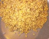 A picture of step 1 of Fenugreek seeds khichdi.