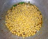 A picture of step 4 of لاہوری مصالحہ چنے.
