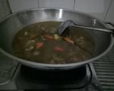 Foto langkah ke 4 dari resep Asem2 daging belimbing wuluh(sayur).