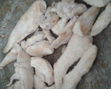 Foto del paso 2 de la receta: Pechuga de pollo al curry con papas y acelga
