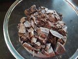 वाॅलनट चॉकलेट चिक्की (walnuts chocolate chikki recipe in Hindi)