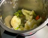 Foto del paso 3 de la receta Puré de coliflor y brócoli en Thermomix