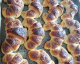 Drożdżowe rogaliki na śniadanie krok przepisu 2 zdjęcie