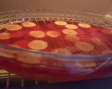 Foto del paso 5 de la receta: Gelatina bicolor con bananas. Light