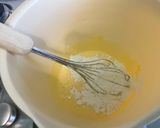 Une image de l'étape 2 de Crème pâtissière à la vanille.