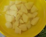 A picture of step 2 of Mix Sabzi.