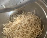 A picture of step 2 of Chicken Fried Noodles.