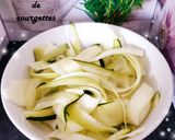 Une image de l'étape 1 de Carpaccio de courgettes crues.