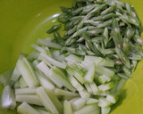 Foto langkah ke 1 dari resep Gulai labu siam buncis.