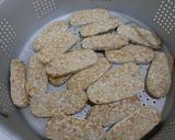 Foto langkah ke 1 dari resep Sticky Gochujang Tempeh.