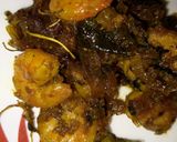 A picture of step 5 of Roasted prawns fry.