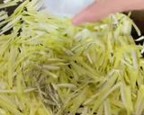 A picture of step 6 of Eggs and Chinese Yellow Chives Stir Fry.