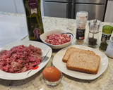 Foto del paso 1 de la receta: Hamburguesa casera con jamón serrano