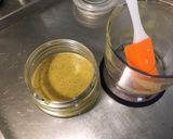Une image de l'étape 5 de Sauce salade à la mangue et épices.