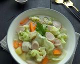 Foto langkah ke 4 dari resep Sayur Sop Sosis Bakso.
