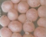 A picture of step 7 of Strawberry angoor rabdi (boiled).
