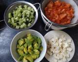 Foto del paso 1 de la receta: Ensalada de trucha con crema fresca