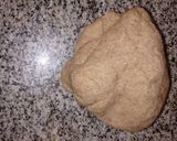 Foto del paso 3 de la receta: Pizza con harina integral💪💜