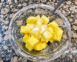 Foto del paso 3 de la receta: Pastel de mantequilla con piña caramelizada, sin gluten