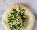 Une image de l'étape 6 de Pains à l'ail, au persil et au fromage.