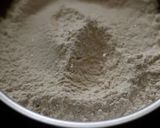 A picture of step 2 of Banana cake.