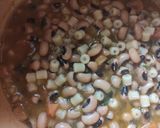 Foto del passaggio 2 della ricetta Zuppa gustosa di fagioli dall'occhio