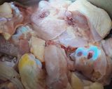 Hình bước làm 1 của món Trứng non xào gà