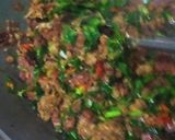 Foto langkah ke 6 dari resep Tumis Kulit Singkong.