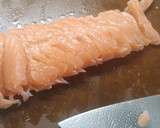 Foto del paso 3 de la receta: Salmón marinado en bol de arroz (Chirashi)