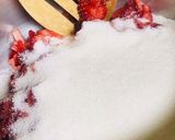 A picture of step 2 of Homemade strawberry jam.