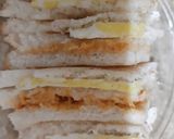 A picture of step 2 of Chicken club sandwiches.