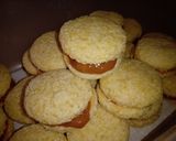 Foto del paso 9 de la receta: Alfajores de Coco y Dulce de Leche
