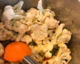 Foto del paso 4 de la receta: Arroz sequito de coliflor 🥦 y verduritas, exprés
