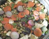 Foto del paso 1 de la receta: Tortilla de verduras y legumbres "Celestina"