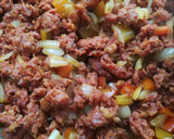 Foto del paso 3 de la receta: Empanada picadillo de chorizo (chichas)
