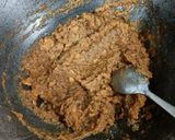 A picture of step 3 of Chikoo Halwa.