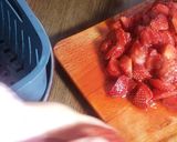 Foto langkah ke 1 dari resep Selai Strawberry.