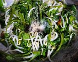 Foto langkah ke 3 dari resep Cah Kangkung Tauge.