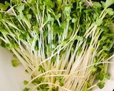 Hình bước làm 3 của món Cải mầm trộn thịt bò