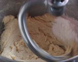 A picture of step 4 of Quarter Cream Cheese Bun.
