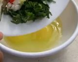 A picture of step 2 of Oilless basil egg.