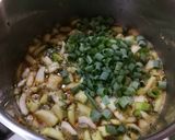 Cukkini krémleves kolbásszal recept fázis 5 fotója