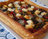 Foto del paso 6 de la receta: Hojaldre con kale y pimientos